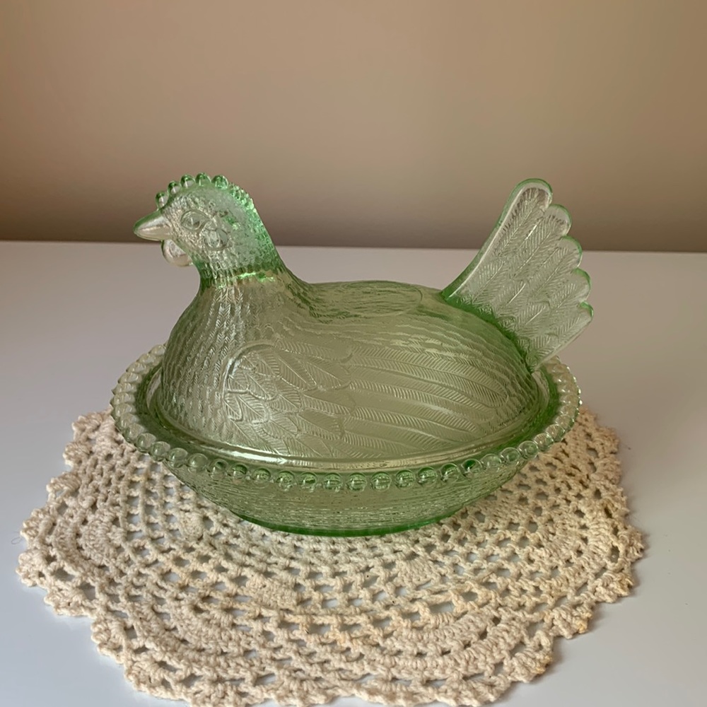 Jean McCelland Indiana glass hen on nest